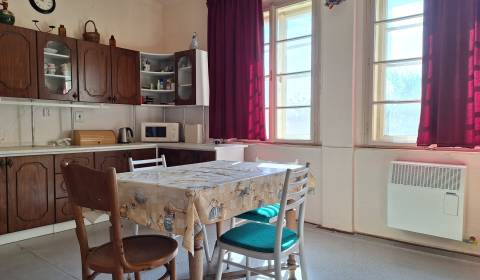 Všetko po čom túžite - dom, relax, kúpele, kúpalisko