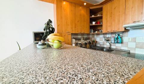 Slnečný dvojizbový byt – 43,5 m² v Bratislave – Vajnory