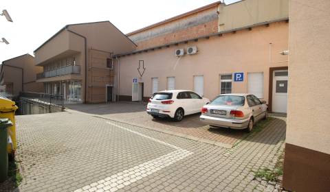 Ponúka na predaj budovu - centrum Senca - NOVÁ SUPER CENA 