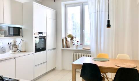 Na prenájom 2 izbový byt, 56 m2, Bratislava, Staré Mesto, Björnsonova