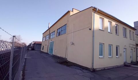 Na prenájom hala- sklad Trnava Coburgova 