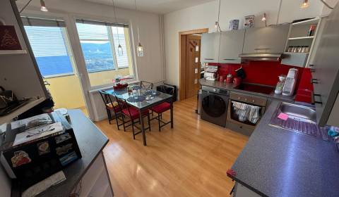 3 izbový byt 83 m² 2x lodžia Žiar nad Hronom centrum na predaj 