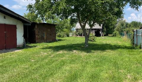 Super pozemok pre rodinný dom blízko mesta