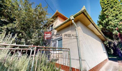 Rezervované !Predaj rodinného domu  Ivanky pri Dunaji