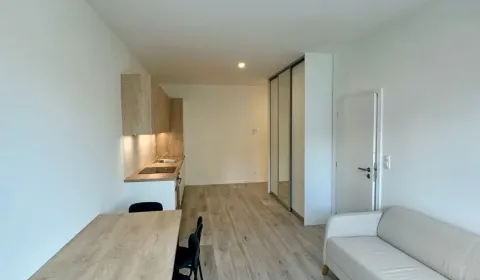 2i byt v novostavbe, Gogolova ul., Petržalka