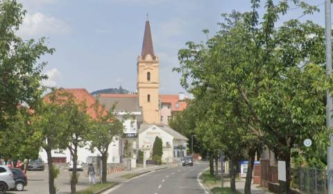 PRENÁJOM - 3-izbový byt po rekonštrukcii - Nitra, Centrum