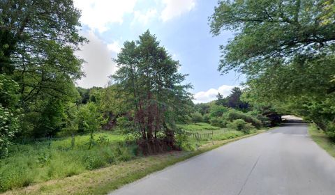 Rozľahlý stavebný pozemok 3660 m2 v srdci Myjavských kopaníc – Krajné
