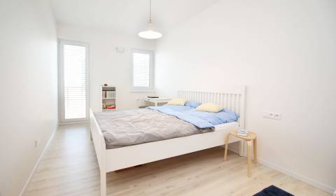 Pozrite si 2i BYT, NOVOSTAVBA , LOGGIA, PARKING, PROVÍZIU NEPLATÍTE