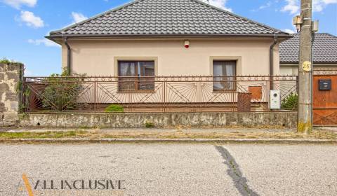 NA PREDAJ 5-IZBOVÝ RODINNÝ DOM , TVRDOŠOVCE