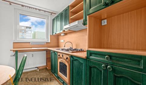 NA PREDAJ 4-IZB VEĽKOMETRÁŽNY BYT S BALK., DUN.STREDA