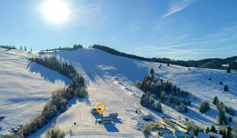 Unikátny stavebný pozemok pod lyžiarskym svahom Čierny Balog