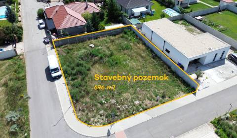 Stavebný pozemok pre rodinný dom | 696 m² | Miloslavov
