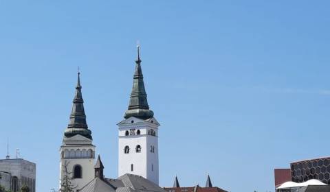 NA PRENÁJOM / Obchodné priestory v centre Žiliny