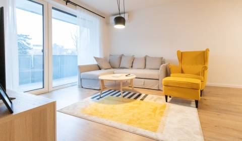 Nový 2i byt s balkónom a garážou, Pod Vinicou