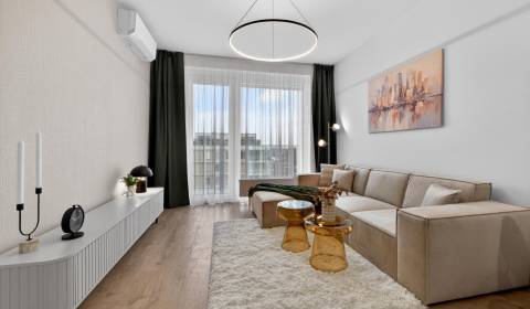 PRENAJATÉ! PRÉMIOVÝ 2-IZBOVÝ BYT S LOGGIOU, PARKINGOM, NOVÝ RUŽINOV