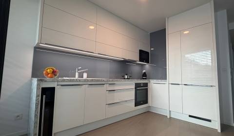 Prenájom lux. 2 iz bytu Rezidencia Blumental