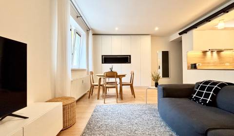 I PRENÁJOM - Moderný 3 izbový byt v centre, Cukrová ulica