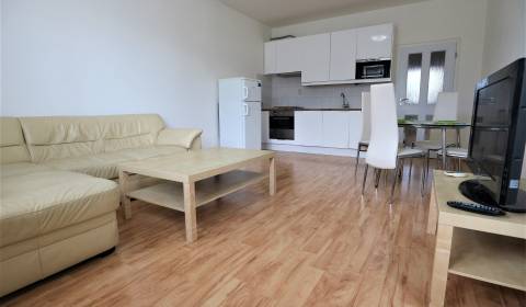 Prenájom 3 izb. bytu v Starom Meste, Heydukova ul.