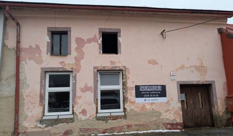 Rodinný dom s veľkorysým pozemkom v obci Ľubica