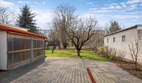 Prenájom 2-izbového bytu v rodinnom dome, Ružinov