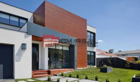 Pre konkrétneho klienta hľadám stavebný pozemok v Stupave - hotovosť!