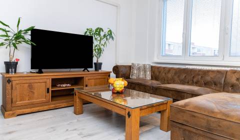 REZERVOVANÝ 1,5 IZBOVÝ BYT VO VYHĽADÁVANEJ LOKALITE 