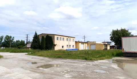 Sklady a výroba s administratívou v Ilave, Kpt.Nálepku