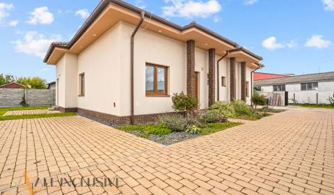 NA PREDAJ 4-IZBOVÉ DVOJDOMY - NOVOSTAVBY, ROHOVCE