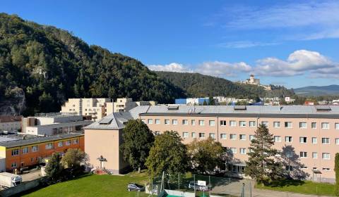 3-izbový byt s nádherným výhľadom na hrad a Brezinu – K Výstavisku, TN