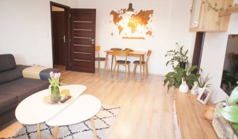 Prenájom zrekonštruovaného 3-izb. bytu, Kozmonautická, Ružinov