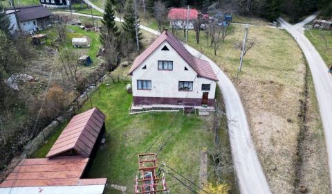 Chalupa pod horou nad obcou Veľké Rovné na predaj