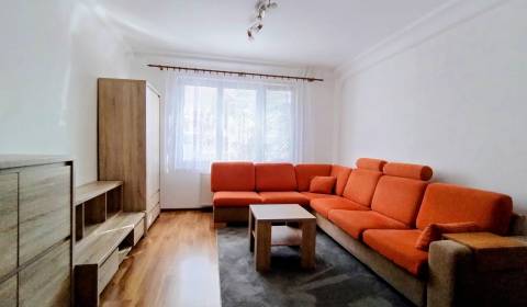 Prenájom pekný 3 izbový byt, Haburská ulica, Bratislava II. Ružinov