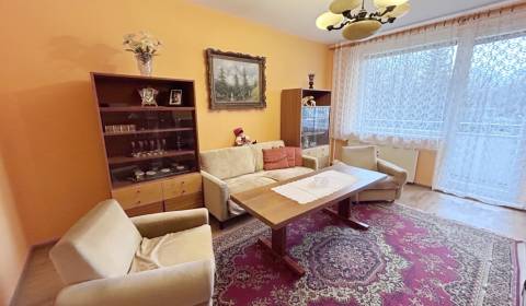 NA PRENÁJOM 2-IZBOVÝ BYT S BALKÓNOM,PREŠOV