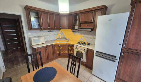 Prenajmem 3 izbový byt s loggiou v Nových Zámkoch