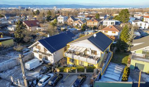 4i byt s atmosférou domu, terasou a parkovaním | Vrakuňa, 129m2