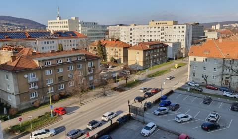 Na prenájom: kancelárske a obchodné priestory Letná 40,  Košice