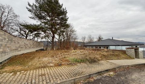 Predaj: Stavebný pozemok 400m2 v Bytči vo vilovej štvrti (MO)