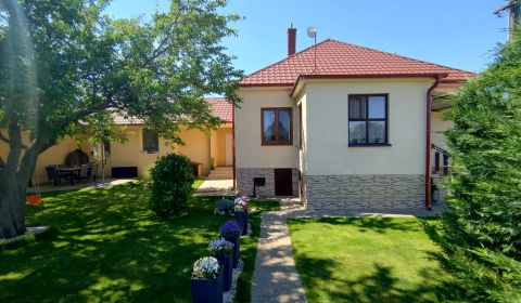 Krásny RD na predaj v Kostolnom Seku