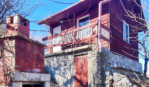 Exkluzívne na predaj chata s pozemkom 283 m2, Višňové pri Žiline