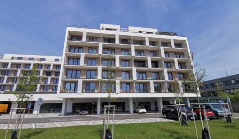 Predaj garáže, Eduarda Wenzla, Eduarda Wenzla, Rača