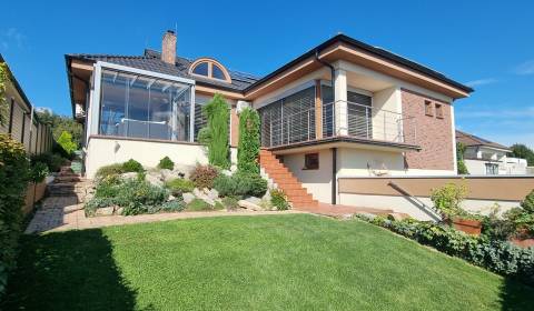 PREDAJ - Exkluzívny rodinný dom - Nitra, Zobor