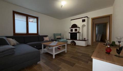 Veľkorysý rodinný dom v tichej časti kde sa príroda stará o komfort