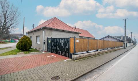 Prenájom komerčného rodinného domu vhodného pre firmu / kancelárie