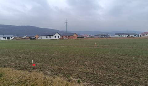 Predáme stavený pozemok, 411 m2, Sokolovce, okr. Piešťany