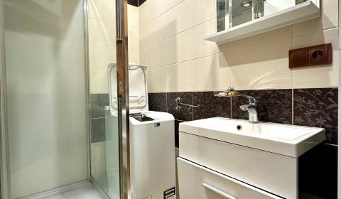 3 izb. Rosná ulica, širšie centrum Košíc, pri Auparku