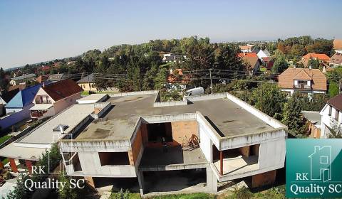 NOVÁ CENA - okr. SENEC - KRÁĽOVÁ PRI SENCI – NA PREDAJ – PRE NÁROČNÝCH