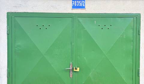 SAMOSTATNÁ GARÁŽ ( 16 m2 ), Gemerská ulica, NIVY, Ružinov