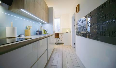 Prenájom, trojizbový byt, Vlčince, Žilina, Exluzívne RIQ