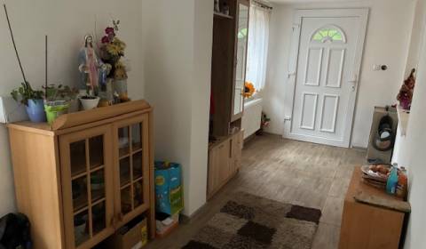 Predám Rodinný dom Červený kameň, pozemok 340 m2