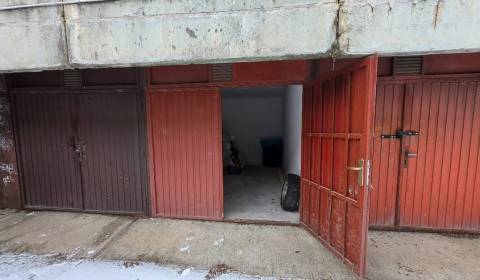 Samostatná garáž Bodvianska, Vrakuňa